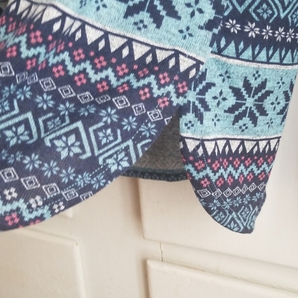 Snowflake Top - Picture 4 of 5